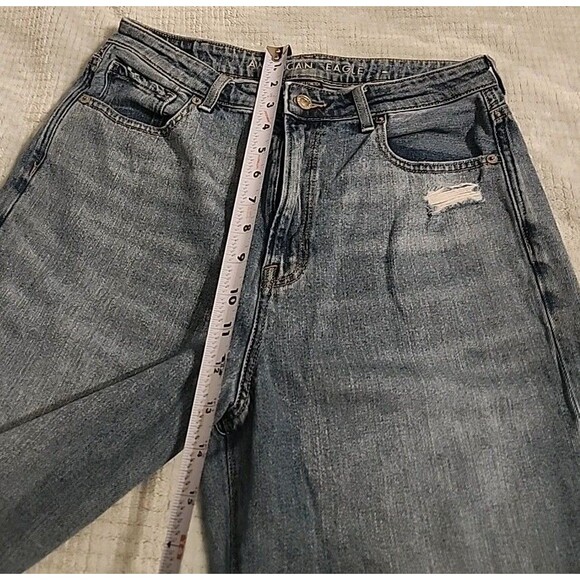 American Eagle Mom Jean Comfort Stretch Distressed Jean Size 10 - Picture 3 of 7